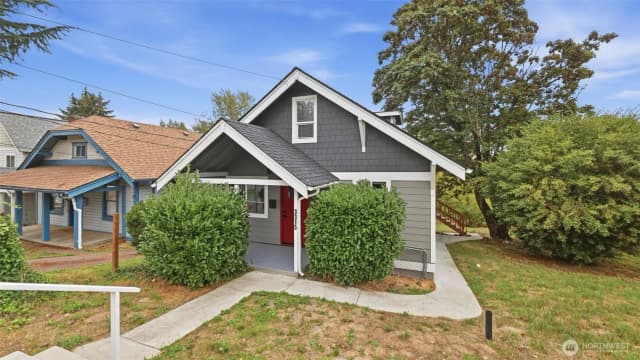 Property photo for 3315 E Grandview Avenue, Tacoma