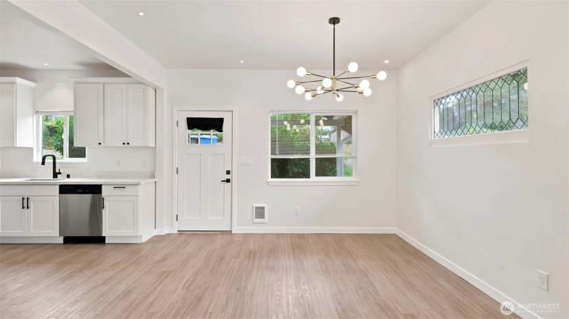 Property photo for 3315 E Grandview Avenue, Tacoma photo 12