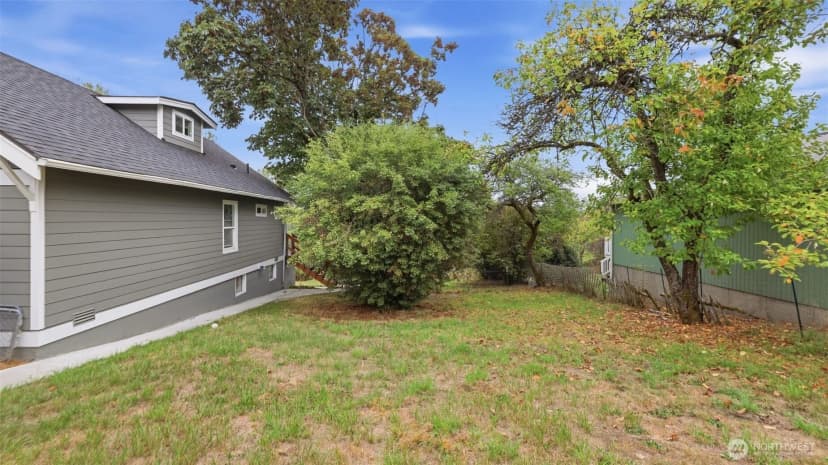 Property photo for 3315 E Grandview Avenue, Tacoma photo 30