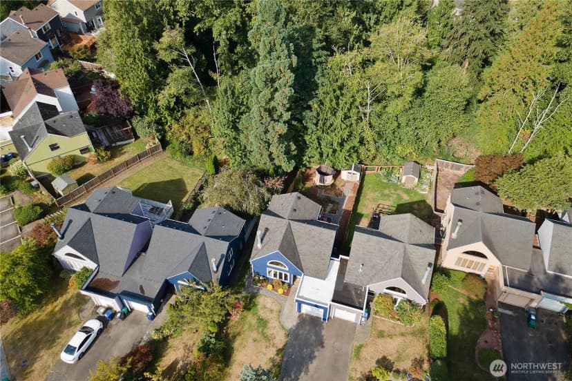 Property photo for 14116 Ne 78th Court, Redmond photo 23