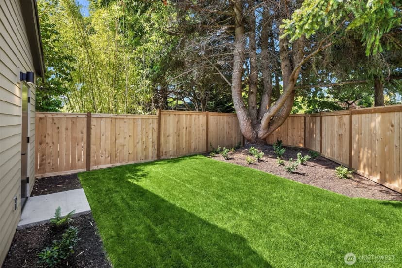 Property photo for 4530 Ne 55th Street, Seattle photo 16