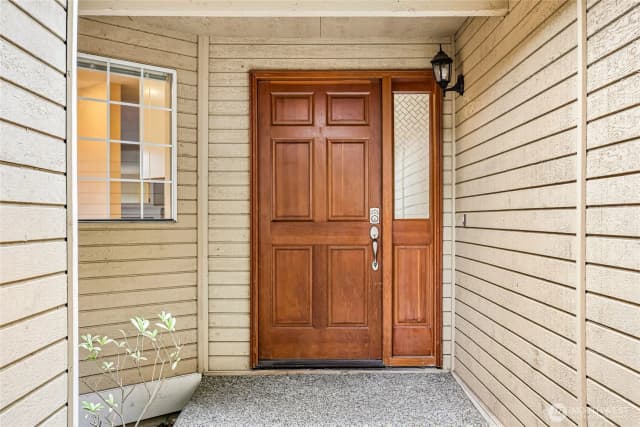 Property photo for 11641 Ne 95th Street, Kirkland photo 3