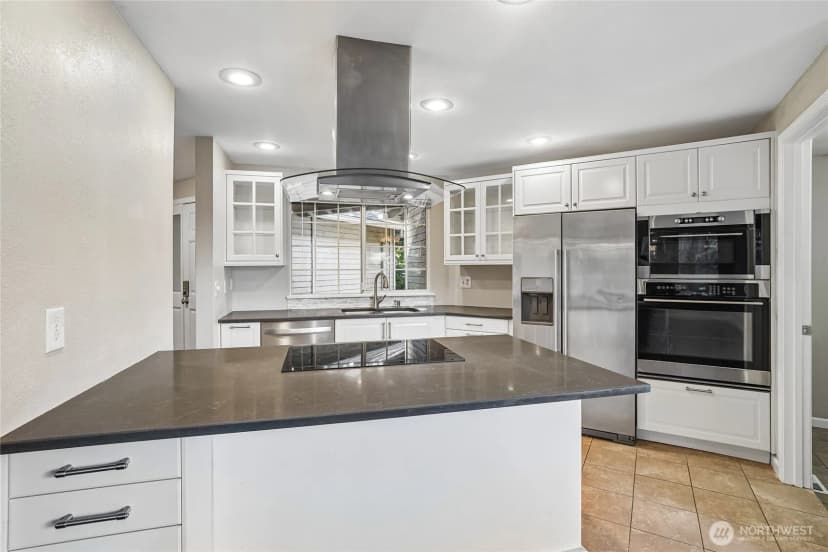 Property photo for 11641 Ne 95th Street, Kirkland photo 5