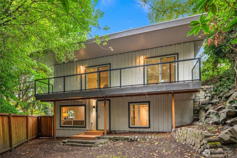 Property photo for 4626 33rd Avenue W, Seattle photo 32