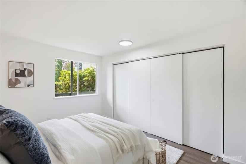 Property photo for 18900 8th Avenue Nw #203, Shoreline photo 16