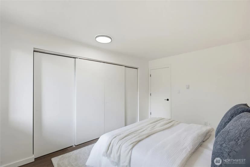 Property photo for 18900 8th Avenue Nw #203, Shoreline photo 14