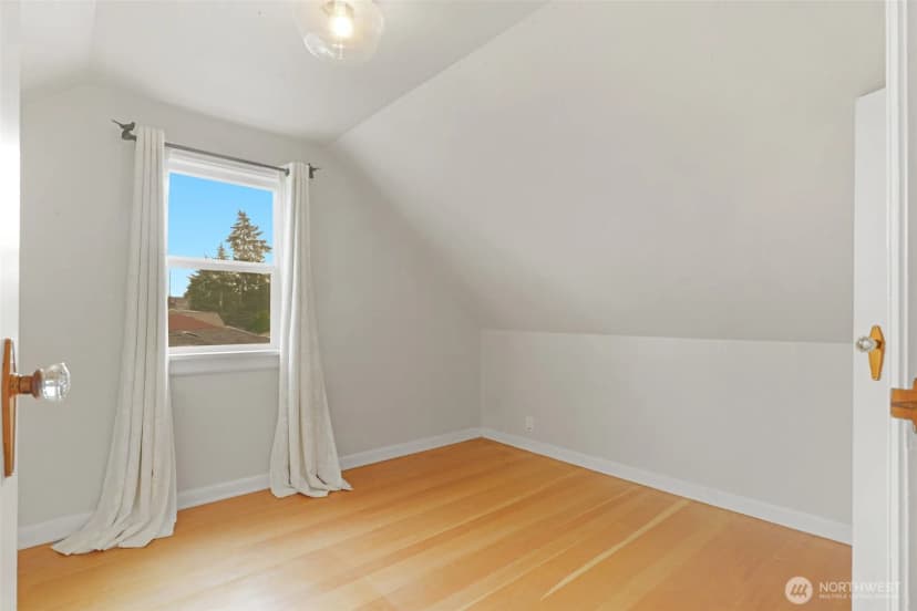 Property photo for 4550 6th Avenue, Tacoma photo 11