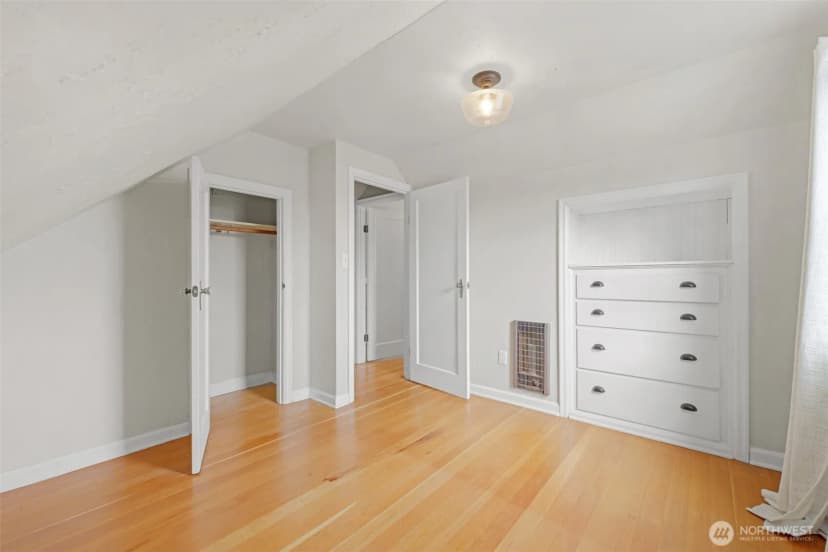 Property photo for 4550 6th Avenue, Tacoma photo 12