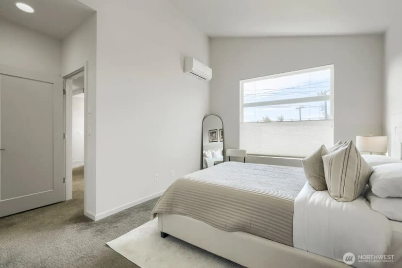 Property photo for 4224 6th Avenue Nw, Seattle photo 15