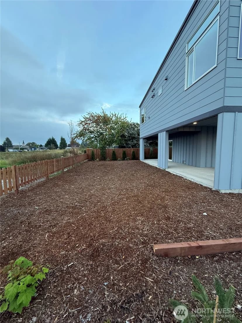 Property photo for 27523 102nd Avenue Nw #e, Stanwood photo 23