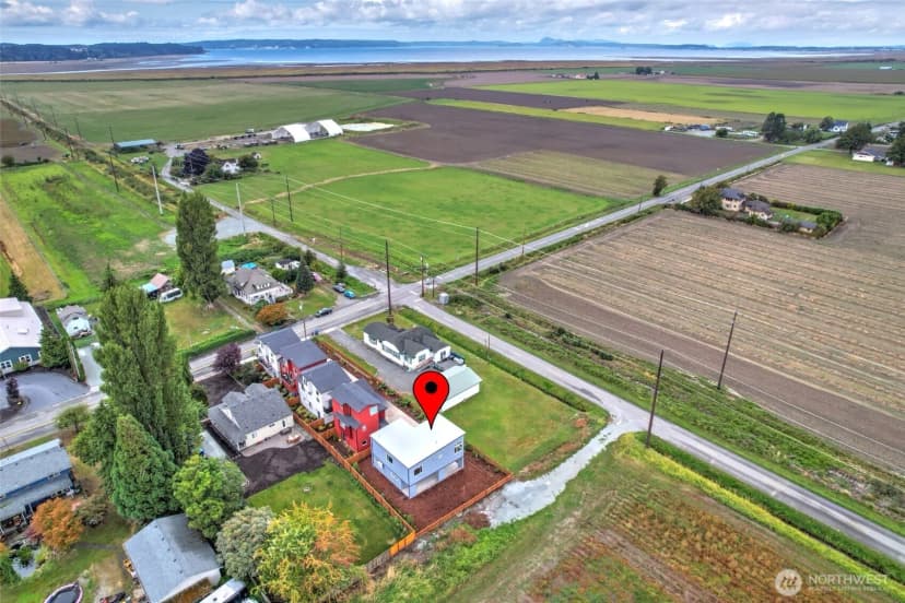 Property photo for 27523 102nd Avenue Nw #e, Stanwood photo 13