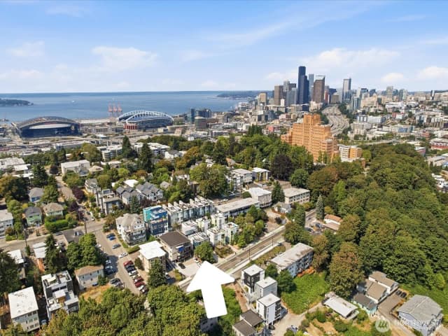Property photo for 1339 15th Avenue S, Seattle photo 3