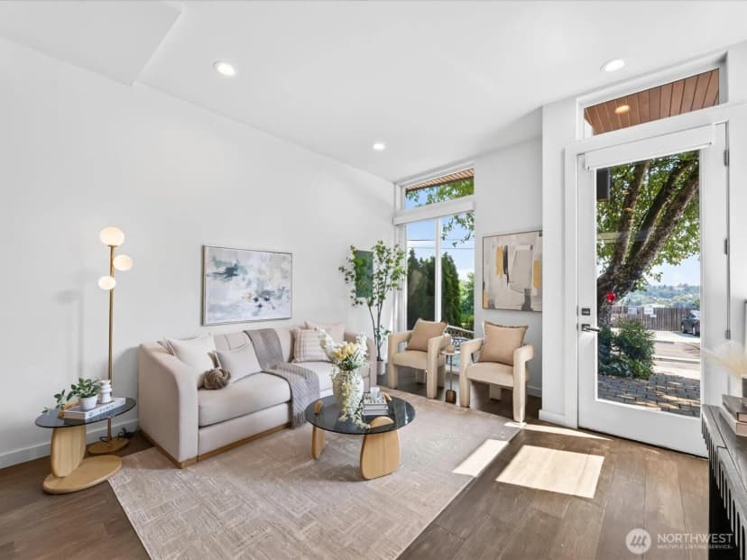 Property photo for 1339 15th Avenue S, Seattle photo 5
