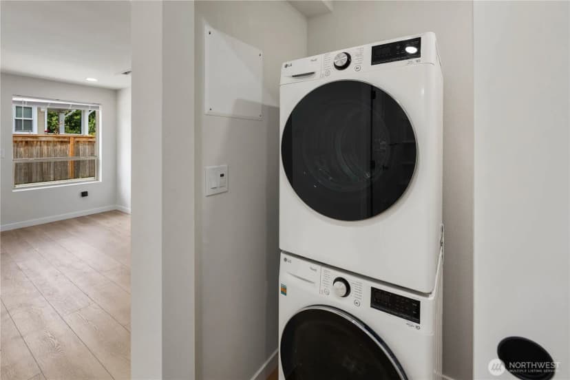 Property photo for 2201 Nw 64th Street #d, Seattle photo 29