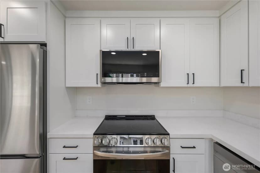 Property photo for 2201 Nw 64th Street #d, Seattle photo 16