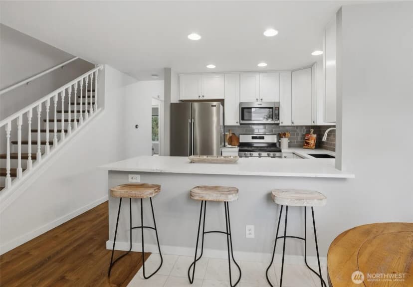 Property photo for 5012 Freeport Lane #b, Mukilteo photo 11