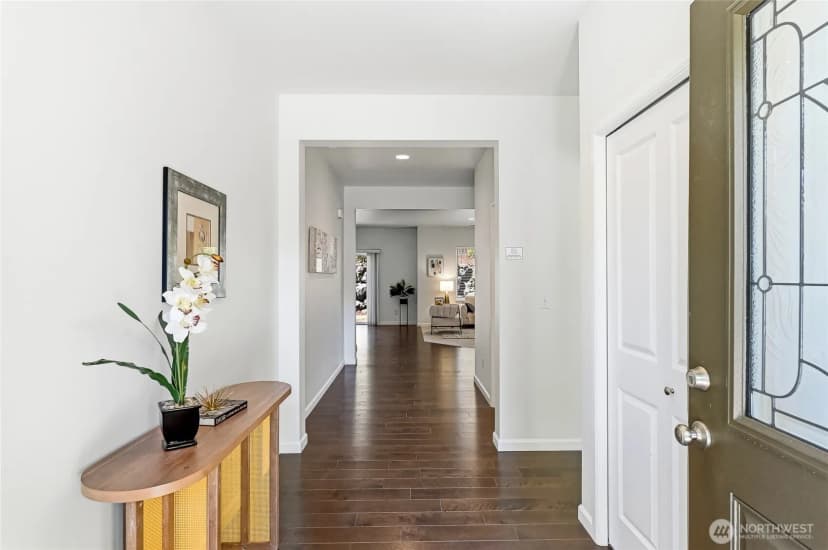 Property photo for 7624 Ne 201st Place, Kenmore photo 7