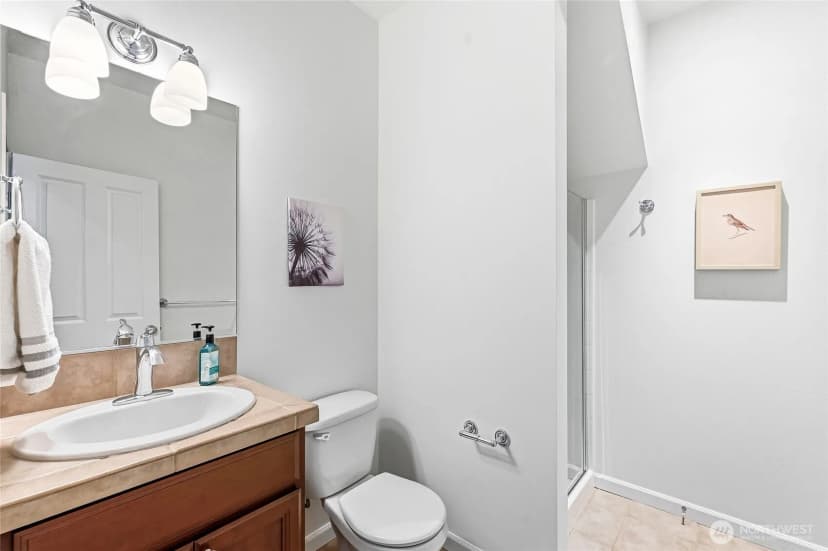 Property photo for 7624 Ne 201st Place, Kenmore photo 11