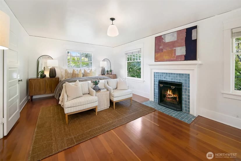 Property photo for 2320 Nob Hill Avenue N, Seattle photo 17