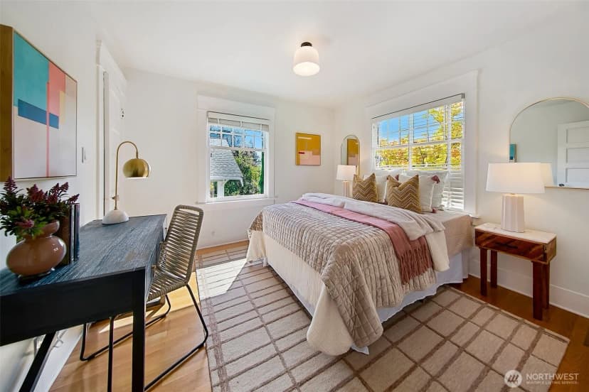 Property photo for 2320 Nob Hill Avenue N, Seattle photo 22