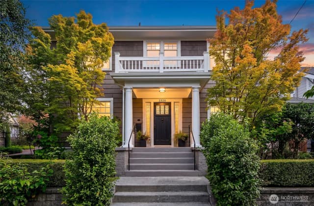 Property photo for 2320 Nob Hill Avenue N, Seattle