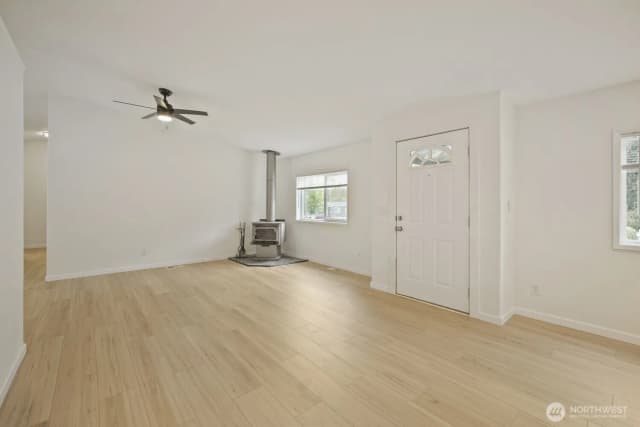 Property photo for 23612 Se 286th Street, Maple Valley photo 5