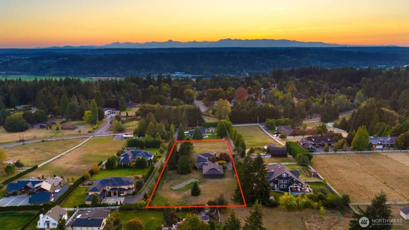 Property photo for 14350 160th Place Ne, Woodinville photo 3