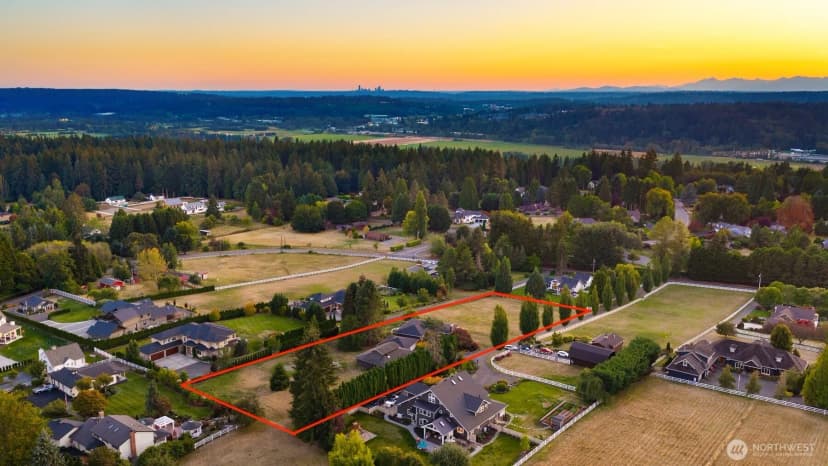 Property photo for 14350 160th Place Ne, Woodinville photo 2