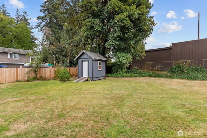 Property photo for 9006 Lawndale Avenue Sw, Lakewood photo 25