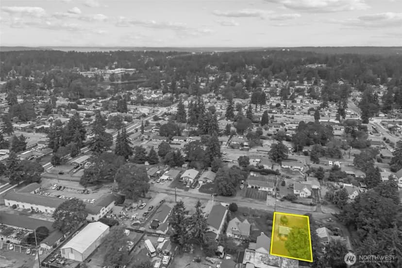 Property photo for 9006 Lawndale Avenue Sw, Lakewood photo 30