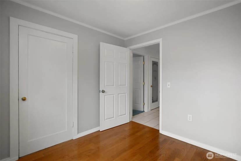 Property photo for 9006 Lawndale Avenue Sw, Lakewood photo 19