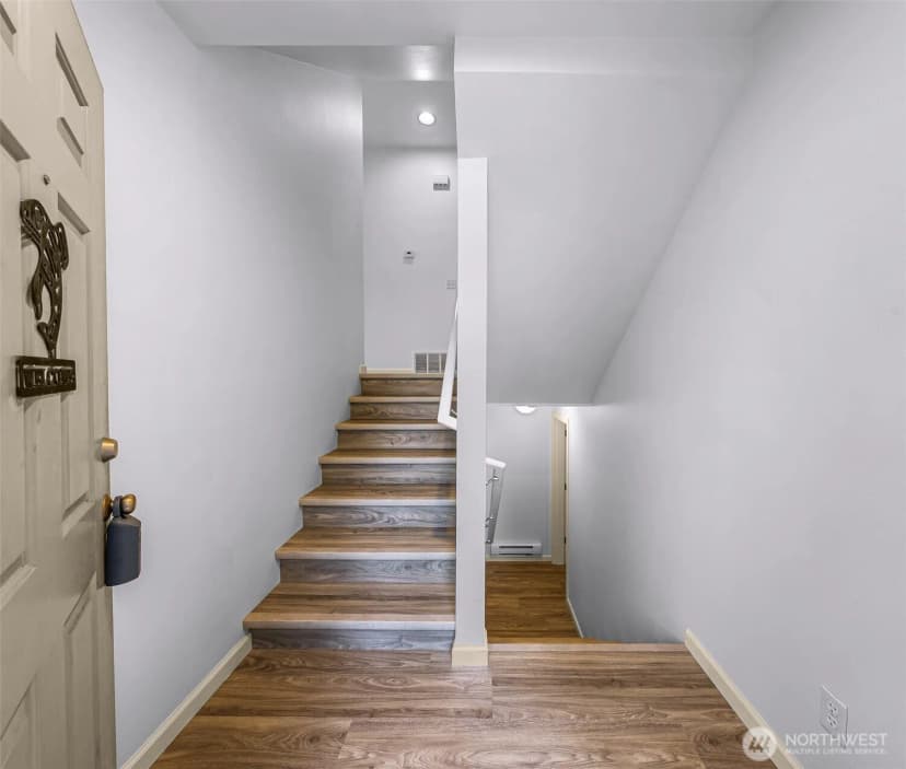 Property photo for 14007 69th Drive Se #p4, Snohomish photo 5