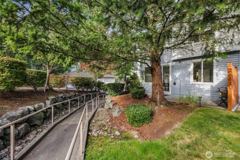 Property photo for 14007 69th Drive Se #p4, Snohomish photo 29