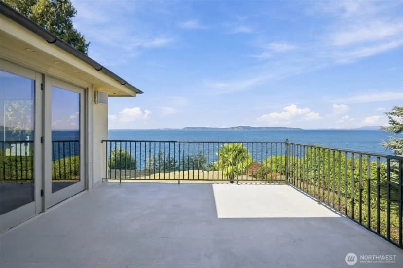 Property photo for 8711 Talbot Road, Edmonds photo 22