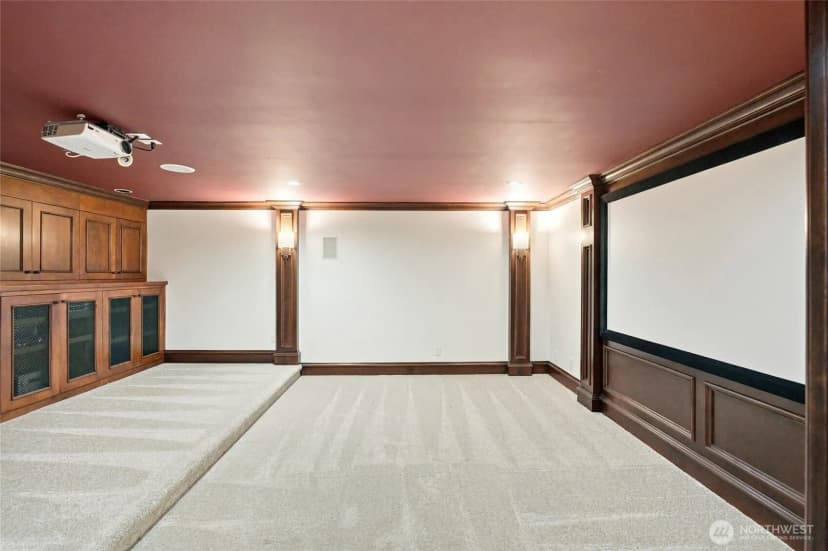 Property photo for 8711 Talbot Road, Edmonds photo 25