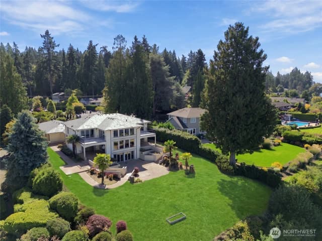 Property photo for 8711 Talbot Road, Edmonds