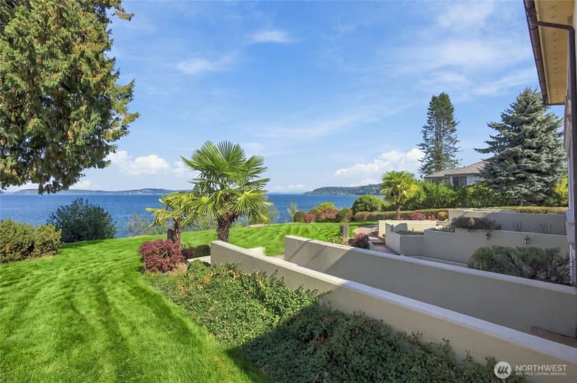 Property photo for 8711 Talbot Road, Edmonds photo 32