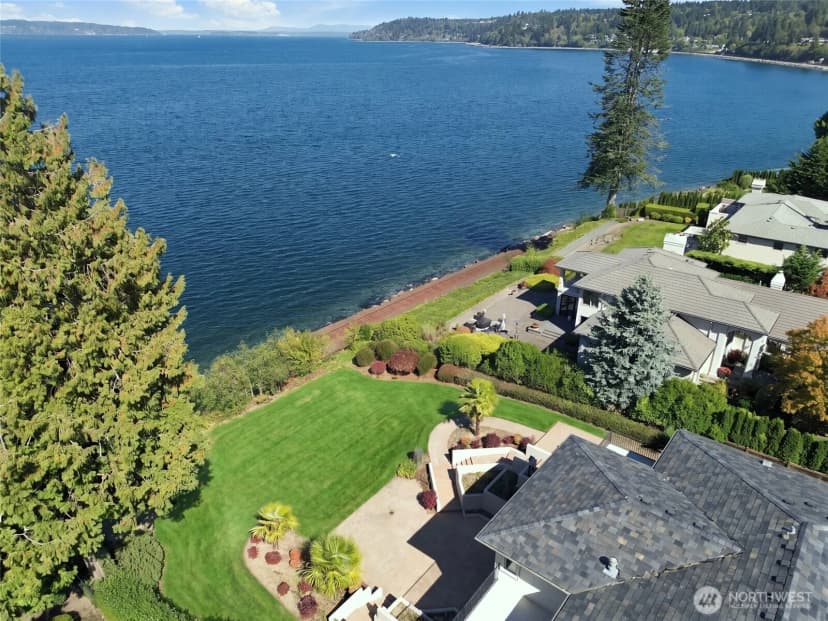Property photo for 8711 Talbot Road, Edmonds photo 33