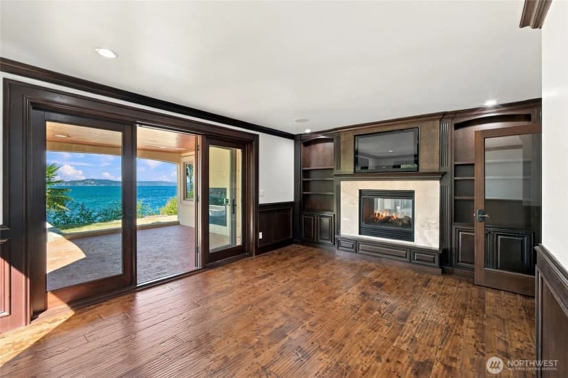 Property photo for 8711 Talbot Road, Edmonds photo 16