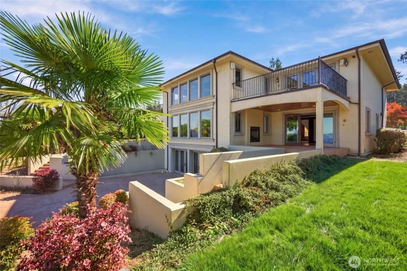 Property photo for 8711 Talbot Road, Edmonds photo 31