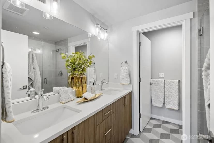 Property photo for 7628 222nd Street Sw #a4, Edmonds photo 19
