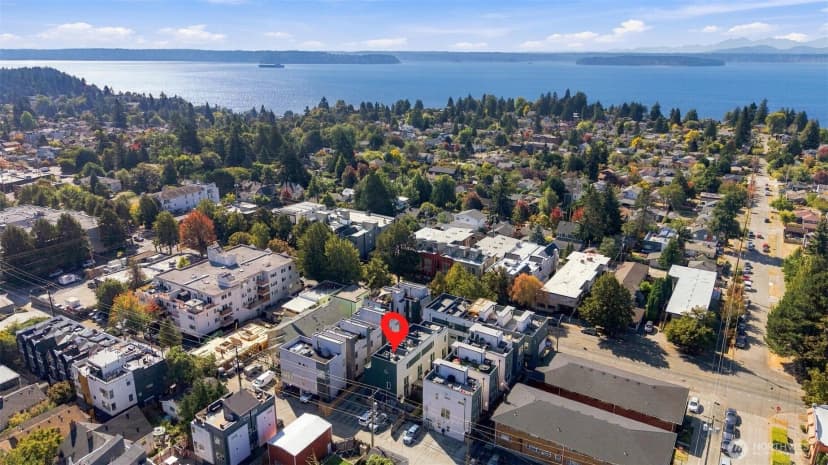 Property photo for 6016 California Avenue Sw #d, Seattle photo 38