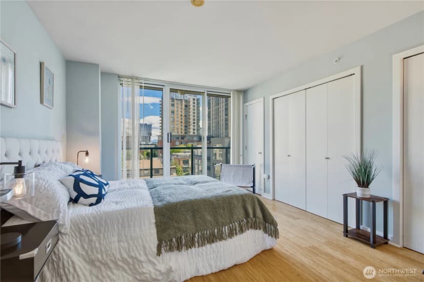 Property photo for 1100 106th Avenue Ne #704, Bellevue photo 12
