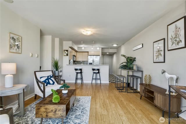 Property photo for 1100 106th Avenue Ne #704, Bellevue photo 5