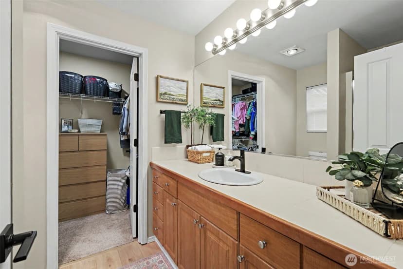 Property photo for 28112 239th Place Se, Maple Valley photo 25