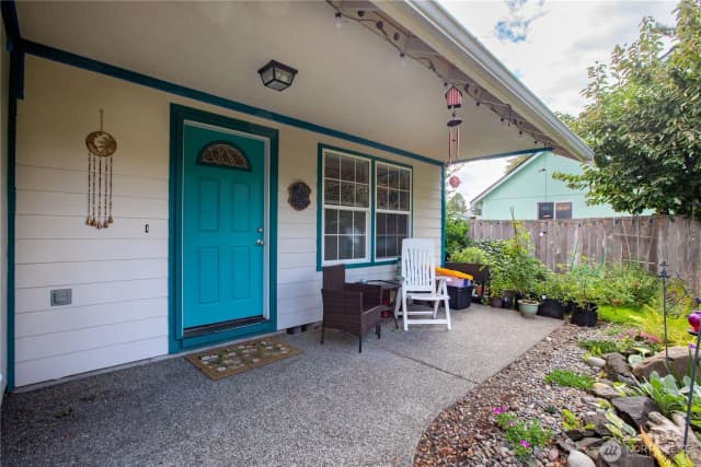 Property photo for 1315 Golf Club Road Se, Lacey photo 2