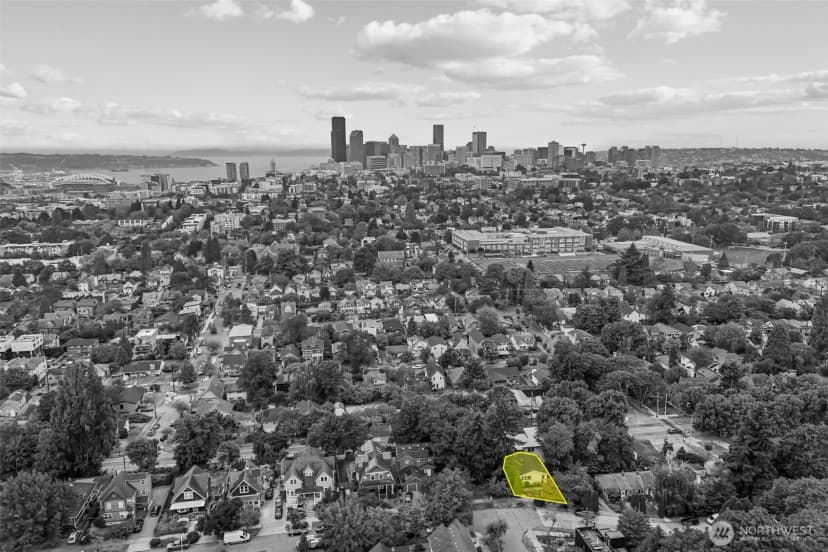 Property photo for 201 28th Avenue, Seattle photo 40