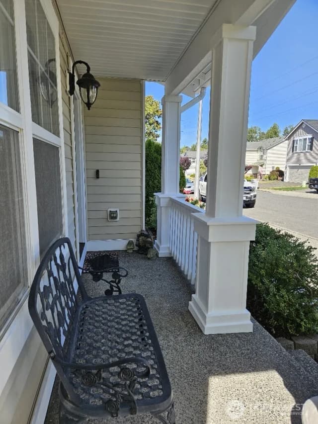 Property photo for 201 Glennwood Place Se, Renton photo 4