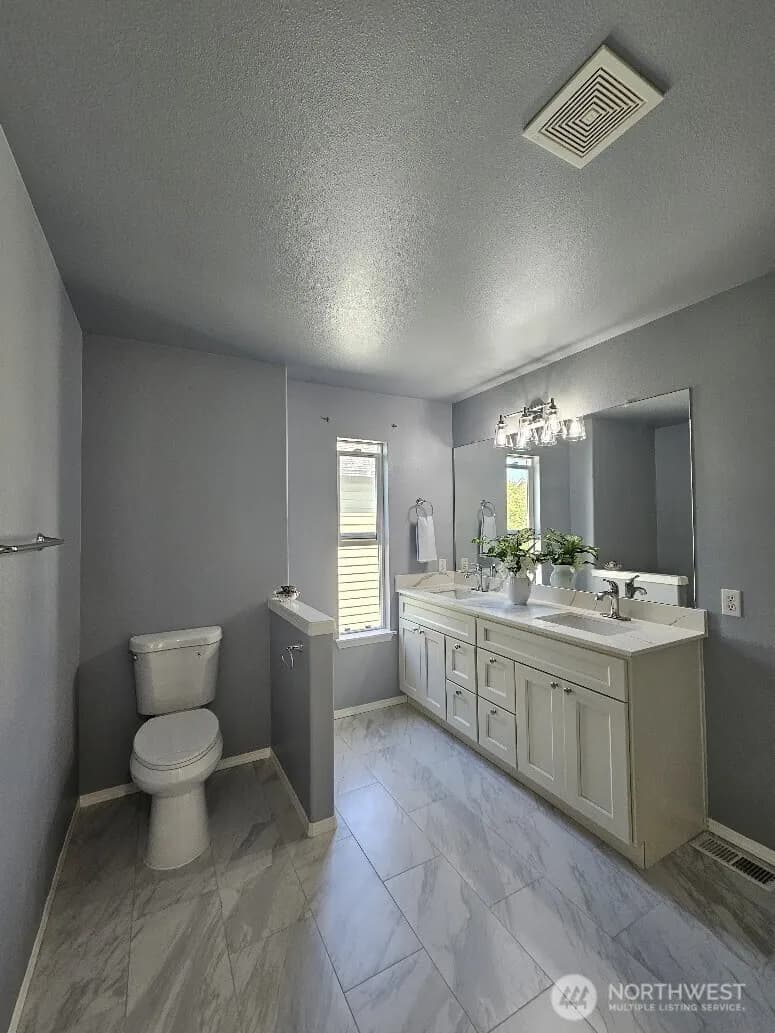 Property photo for 201 Glennwood Place Se, Renton photo 23