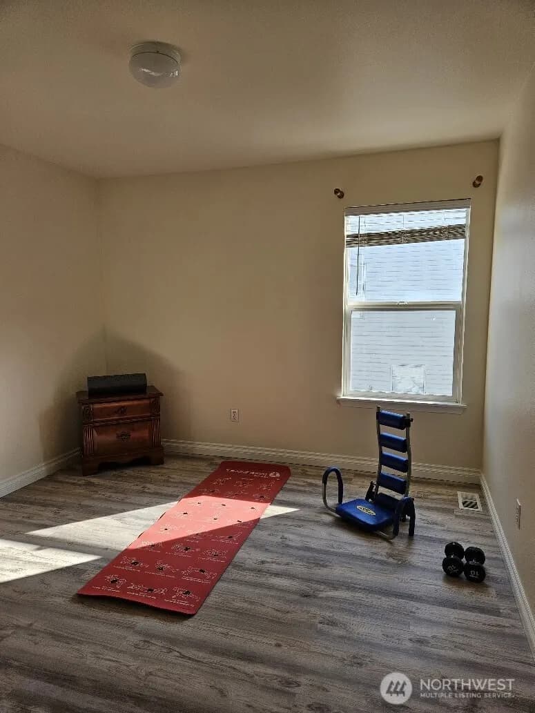 Property photo for 201 Glennwood Place Se, Renton photo 20